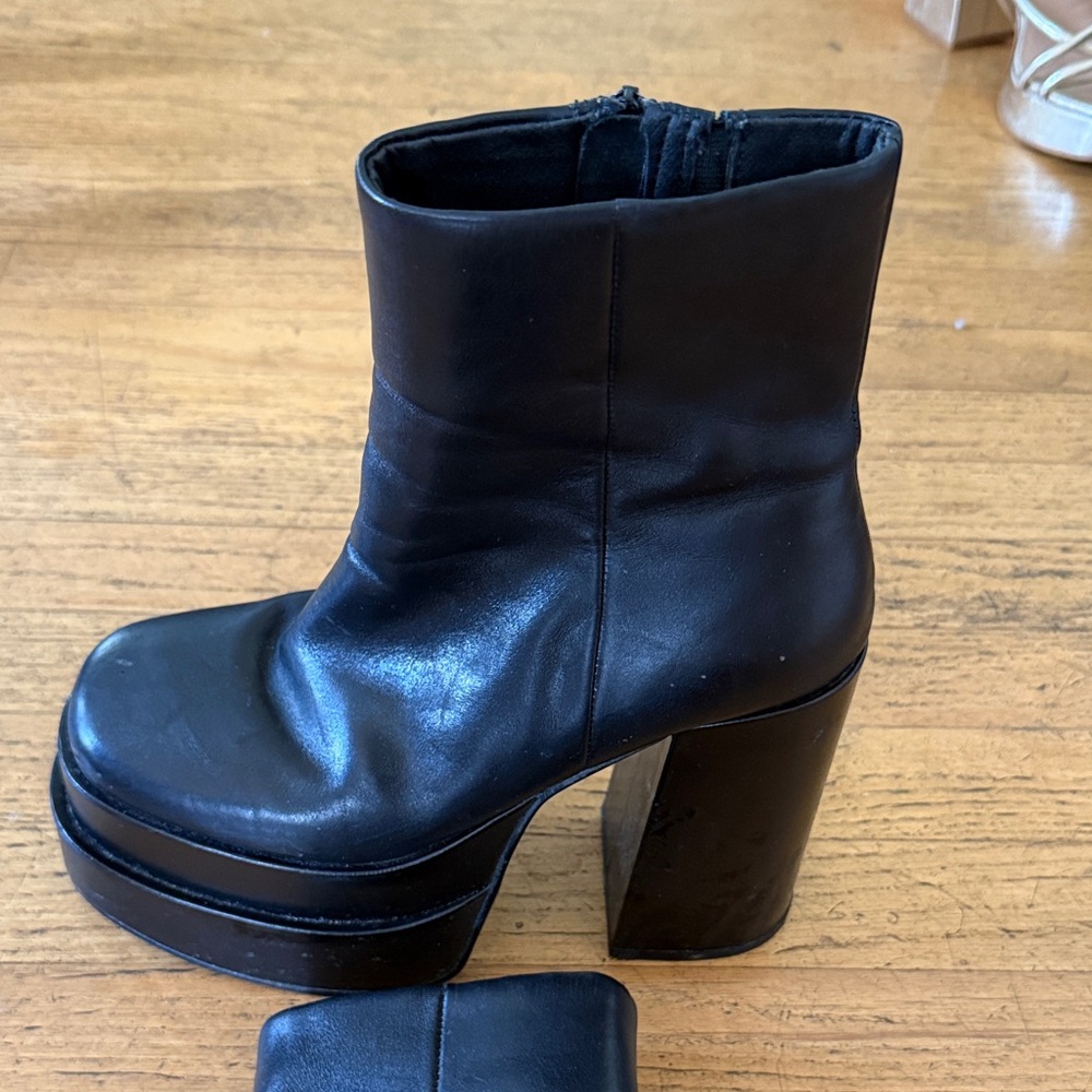 Steve Madden Black Platform Ankle Boots